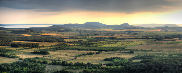 Die Landschaft auf Tihany, einer Halbinsel im Plattensee, Ungarn