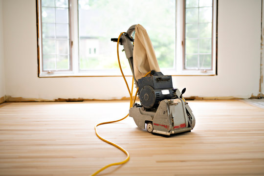 Sanding hardwood floor with the grinding machine only tool