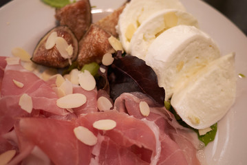 parma ham with figs and buffalo mozzarella cheese