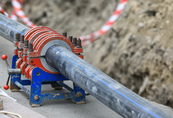 industrial device for welding plastic pipes,pipes for supplying water supply