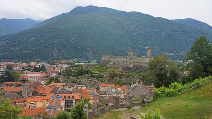 Fototapeta na wymiar Panorama of the town of Bellinzona and Castelgrande castle in Switzerland from the observation deck