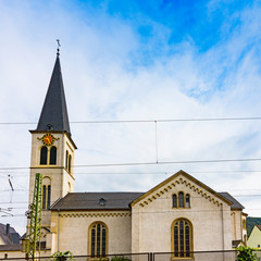 Fototapeta na wymiar white church in Boppard, Germany