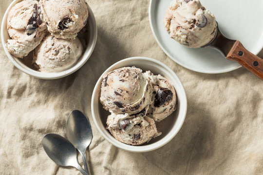 Homemade Moose Tracks Ice Cream