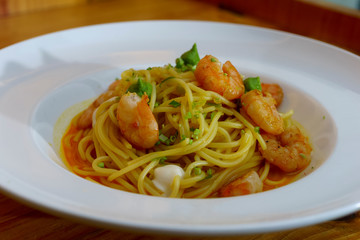 spaghetti with shrimp
