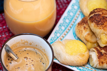  Family breakfast, juice and coffee to start the day with energy