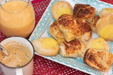  Family breakfast, juice and coffee to start the day with energy