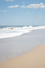 Fototapeta na wymiar Beach and waves