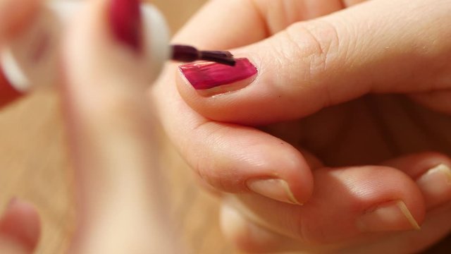 Painting fingernail close up