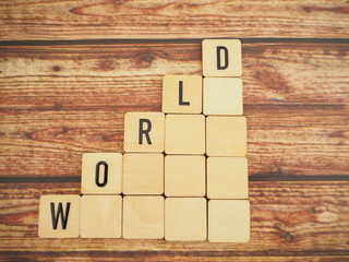木製ブロックにworldの単語