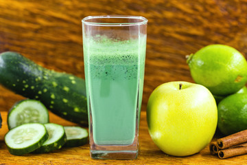 Fresh green juice, Brazilian detox juice. drink that has components that favor liver cleansing, enhancing the elimination of toxins that overload our body. Diet or regimen concept.