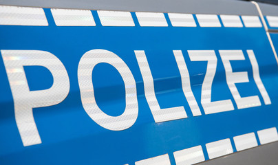 Polizeifahrzeug, Beschriftung