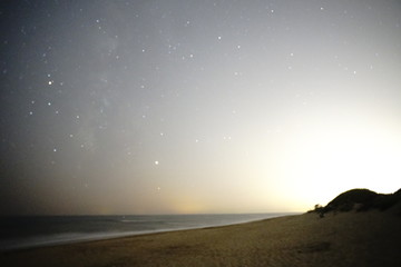 vistas de la via lactea  sin procesar desde playa de cabopino marbella malaga dunas de artola