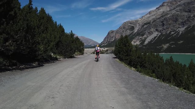 4K - Bormio (IT) - Escursione in bicicletta alle dighe di Cancano
