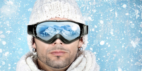 Sportler im Winter mit Skibrille