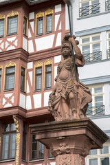 Obraz premium Minervabrunnen - Minerva Statue, Romerberg Square, Frankfurt