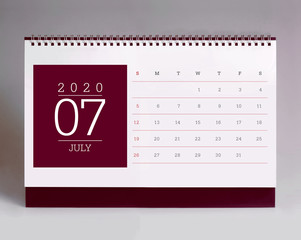 Simple desk calendar 2020 - July