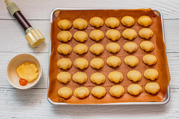 Pineapple Tarts or Pineapple cake is a sweet traditional Taiwanese pastry.