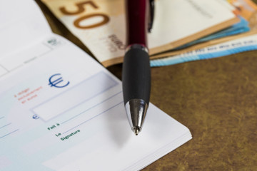 billet et ch&eacute;quier