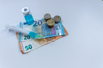 Hohe Kosten für Forschung und Entwicklung von wirksamen Medikamenten gegen gefährliche Krankheiten und zur Herstellung von Impfstoffen belasten Krankenkassen und Patienten