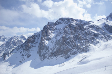 sky and mountains in winter