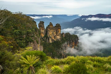 Foto auf Acrylglas Three Sisters three sisters from echo point in the blue mountains national park, australia