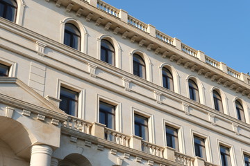  Elements and details of building facades