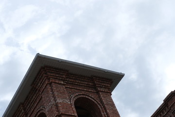  Elements and details of building facades