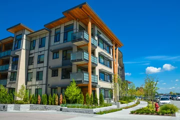 Foto op Plexiglas Brand new apartment building on sunny day in British Columbia, Canada. © Imagenet