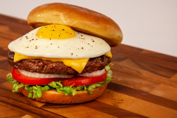Burger w egg