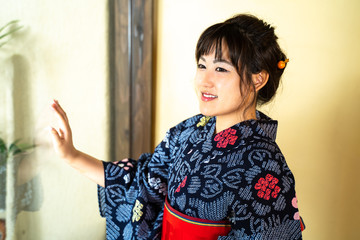 浴衣の女性