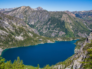 Fototapeta premium Lake in North Cascade Mountains