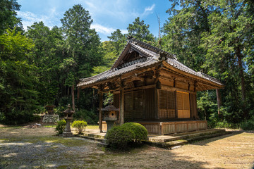 Fototapeta na wymiar 夏の田舎の景色と寺
