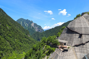 【富山県 日本の観光名所】日本最大級の黒部ダム