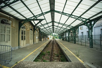 Obraz premium Interior of an abandoned hill station