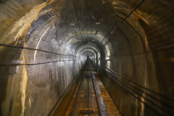 【富山県 日本の観光名所】黒部ダムのトンネル