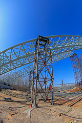 Truss girder and crane