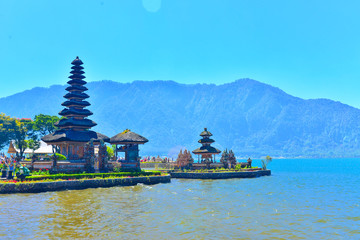 Obraz premium Pura Ulun Danu temple on a lake Beratan. Bali,Indonesia