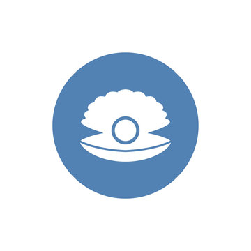 Pearl in a sea shell icon. Simple illustration of pearl in a sea shell vector icon for web