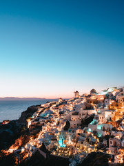 Obraz premium Nihgt view of Oia, Santorini, Greece
