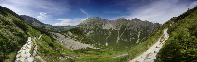 Panorama podejście na Świstówkę, na Dolinę Roztoki, Orlą Perć i Wołoszyn