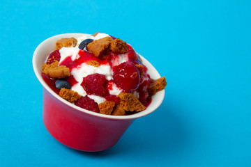 dessert with strawberries and speculos