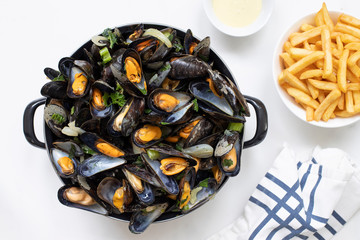 Belgian mussels with potato fries