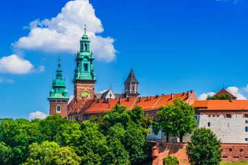 Fototapeta na wymiar View of Wawel Castle in Krakow, Poland
