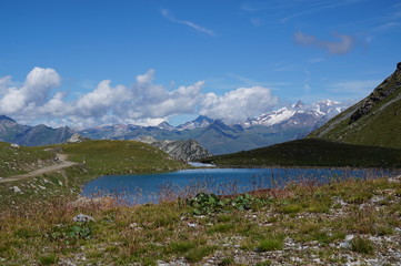 Obraz na płótnie Canvas lac de montagne