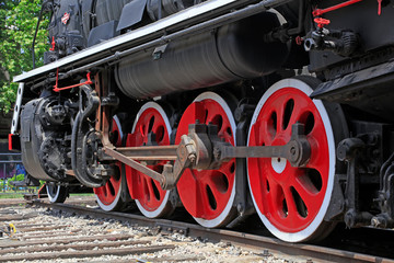 Steam locomotive wheel