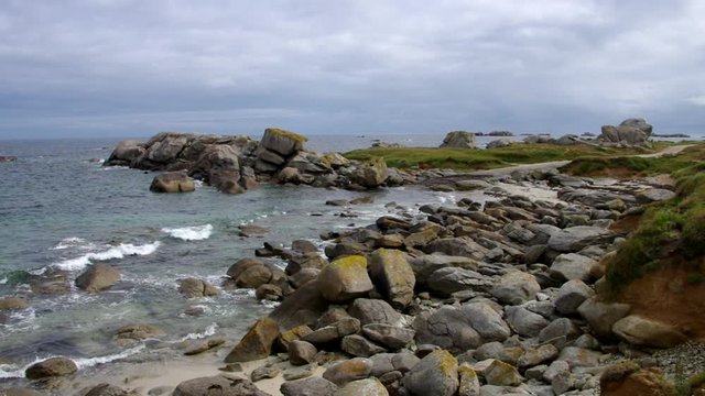Kerlouan Strand in der Bretagne, Finistere in Frankreich
