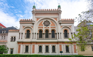 Fototapeta na wymiar Spanish Synagogue in Jewish Town, Prague, Czech Republic
