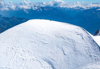 Mont-blanc vue du ciel