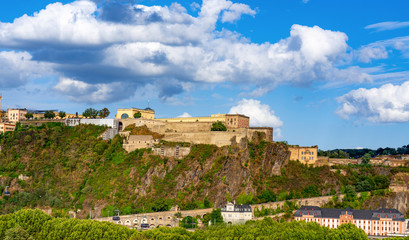 Fototapeta premium Koblenz mit Festung Ehrenbreitstein am Rhein