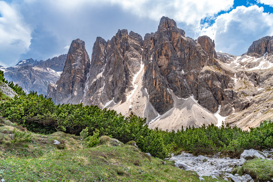 Gebirgsmassiv in den Südtiroler Dolomiten